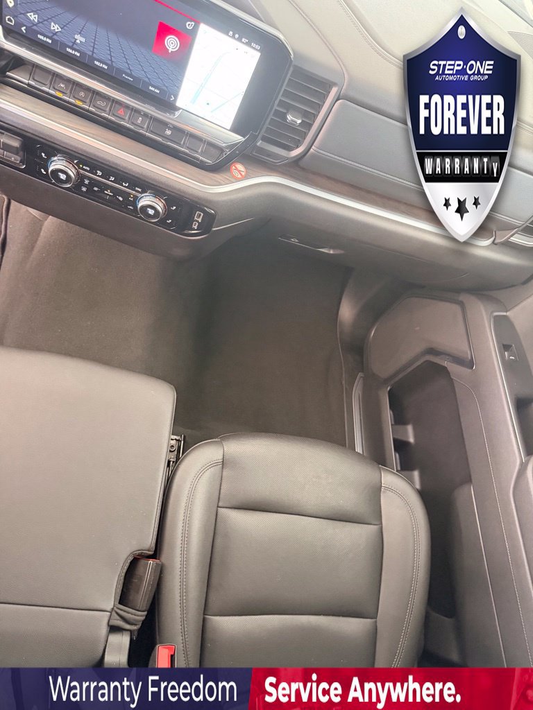 Used 2025 GMC Sierra 1500 SLT AWD/4WD image 24