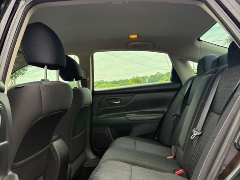 Used 2016 Nissan Altima 2.5 S w/ Power Driver Seat Package FWD image 13