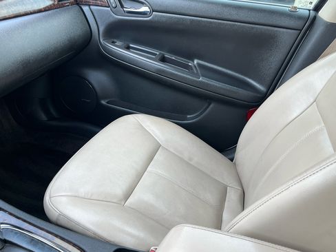 Used 2015 Chevrolet Impala LTZ image 21