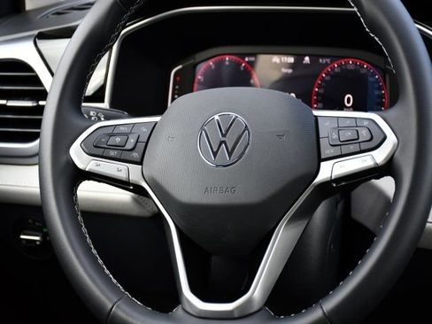 New 2026 Volkswagen Taos SEL image 23