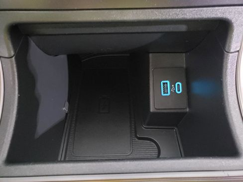 Used 2024 Ford Edge SEL w/ Convenience Package image 18