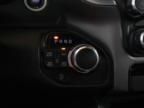 Used 2020 RAM 1500 Big Horn AWD/4WD image 22