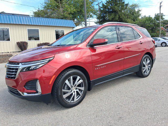 Used 2024 Chevrolet Equinox Premier FWD image 2