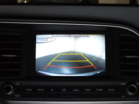 Used 2020 Hyundai Elantra Value Edition w/ Cargo Package (C1) FWD image 30