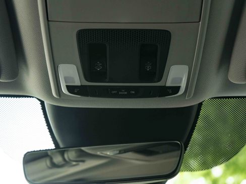 Used 2024 Honda Pilot Elite image 36
