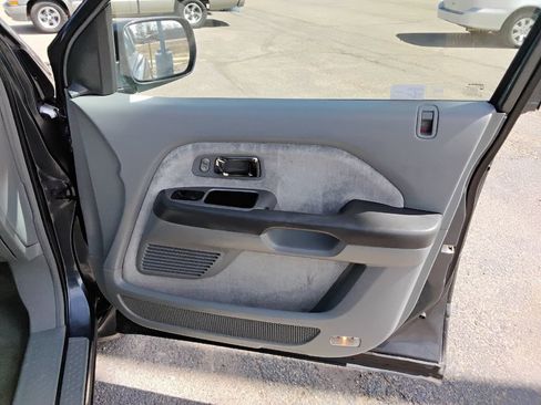 Used 2004 Honda Pilot EX image 14