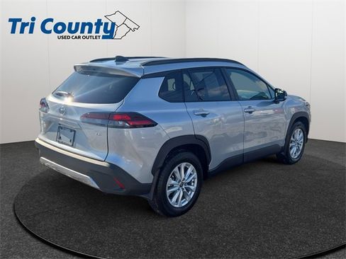 Certified 2026 Toyota Corolla Cross LE image 7