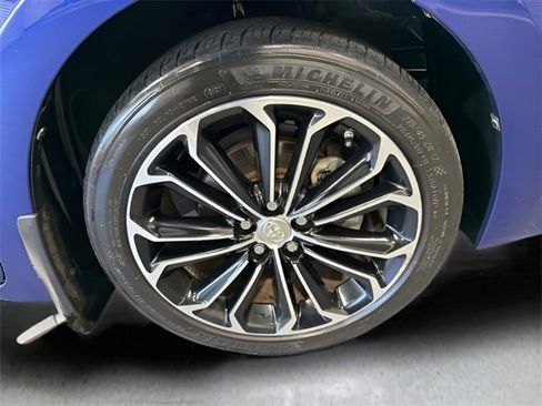 Used 2014 Toyota Corolla S image 37