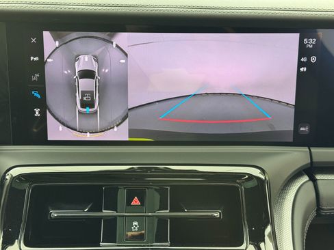 Used 2025 Porsche Panamera 4S w/ Premium Package image 35