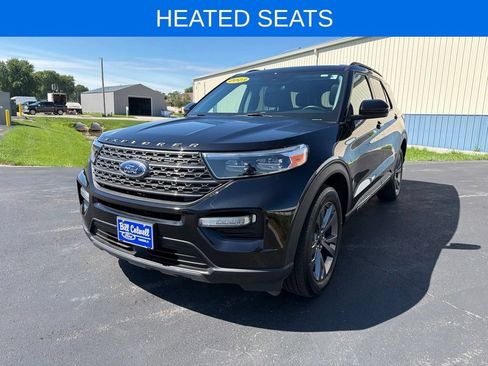 Certified 2023 Ford Explorer XLT w/ Equipment Group 202A AWD/4WD image 8