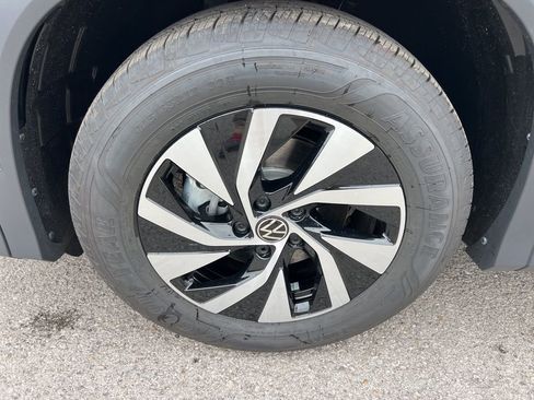 New 2026 Volkswagen Tiguan S image 7
