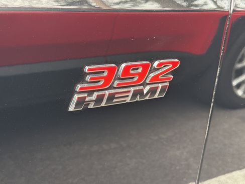 Used 2015 Dodge Challenger SRT w/ Technology Group image 11