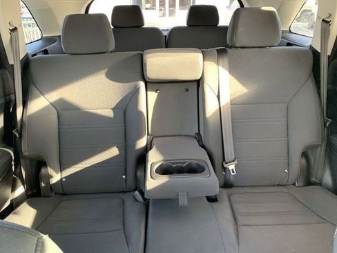 Used 2020 Kia Sorento LX image 28