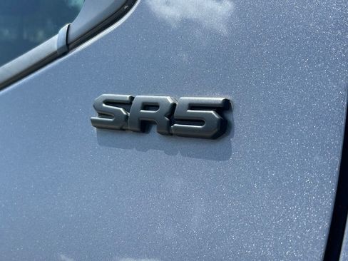 Used 2022 Toyota Tundra SR5 AWD/4WD image 15