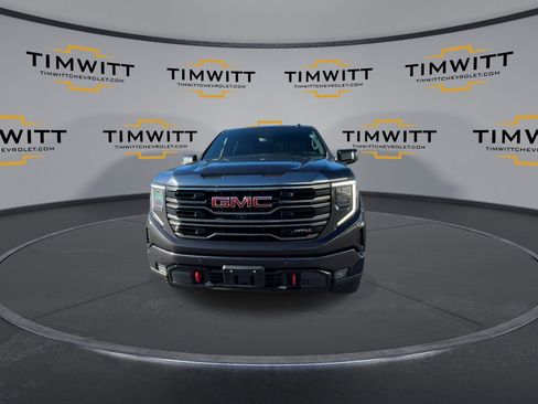 Used 2022 GMC Sierra 1500 AT4 w/ AT4 Premium Package image 4
