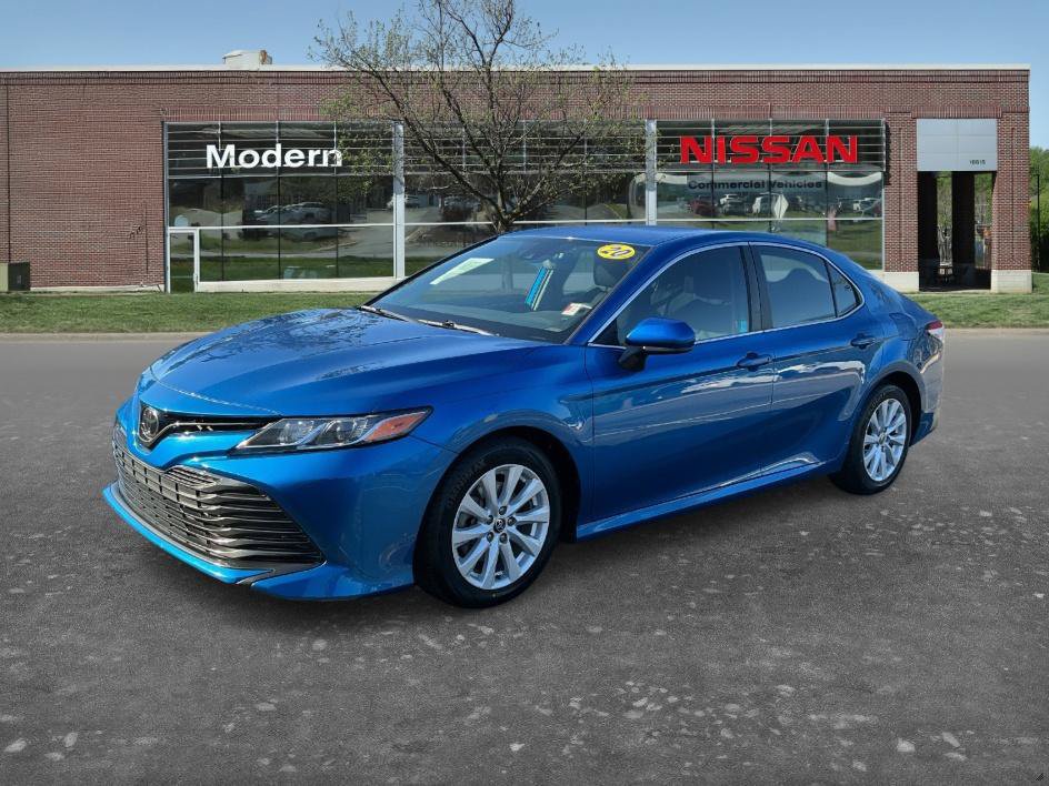 Used 2020 Toyota Camry LE FWD image 1