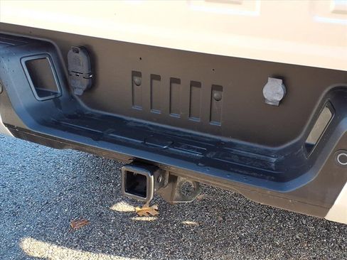 Used 2019 Ford Ranger Lariat w/ Equipment Group 501A Mid image 5