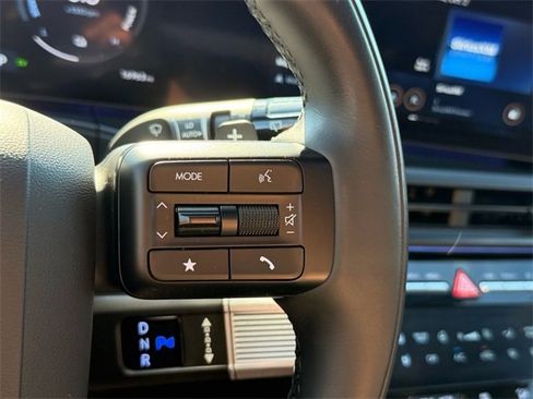 Used 2025 Hyundai Santa Fe Calligraphy image 15