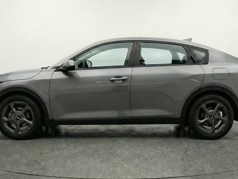 Used 2025 Kia K4 LXS image 5