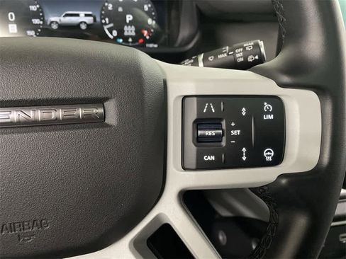 Used 2023 Land Rover Defender 130 X-Dynamic SE image 22