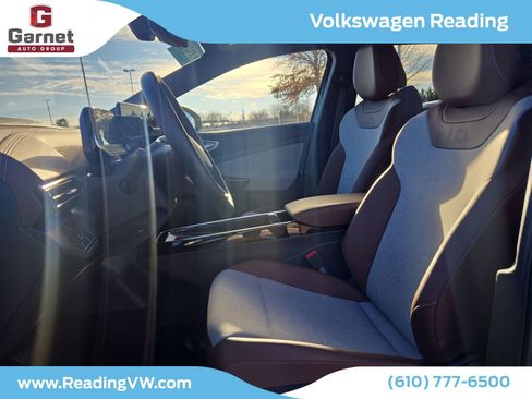 Certified 2023 Volkswagen ID.4 Standard image 9