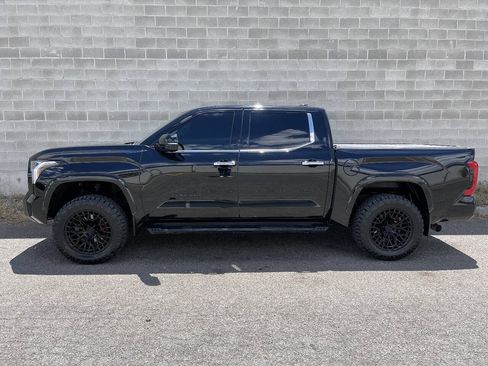 Used 2023 Toyota Tundra Limited AWD/4WD image 4