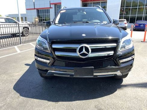 Used 2015 Mercedes-Benz GL 450 4MATIC image 3