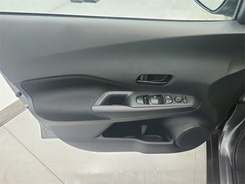 New 2025 Nissan Kicks Play S image 27