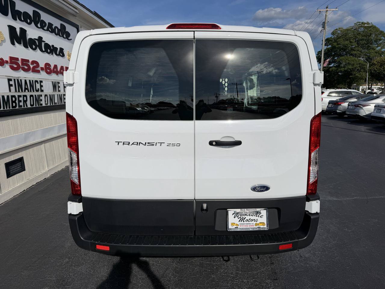 Used 2025 Ford Transit 250 Low Roof w/ Exterior Upgrade Package RWD image 6