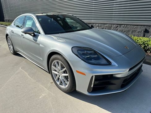 Certified 2026 Porsche Panamera w/ Premium Package RWD image 11