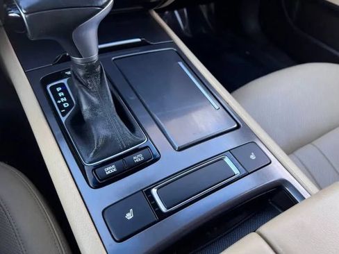 Used 2018 Genesis G80 3.8 RWD image 20