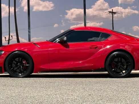 Used 2021 Toyota Supra Premium w/ Driver Assist Package RWD image 5