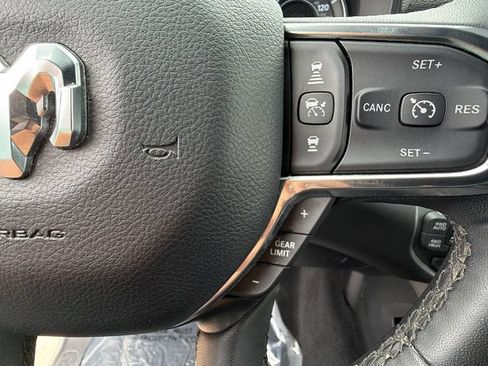 Used 2025 RAM 1500 Laramie AWD/4WD image 20