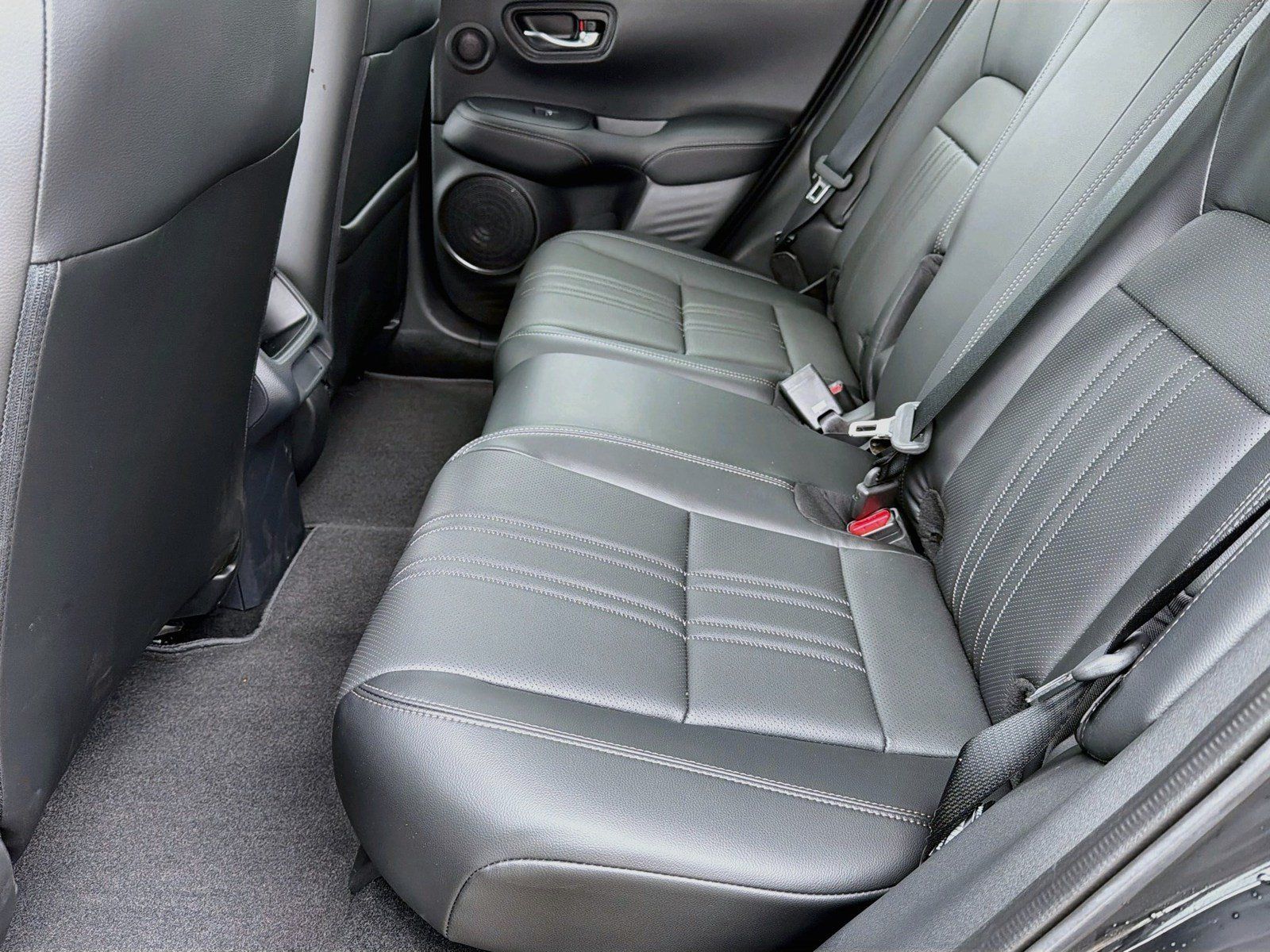 Used 2025 Honda HR-V EX-L image 21