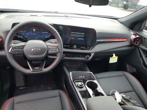 New 2026 Chevrolet Equinox RS image 10