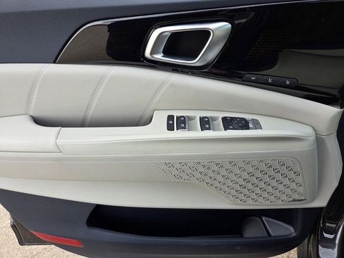 New 2026 Kia Carnival SX Prestige image 11