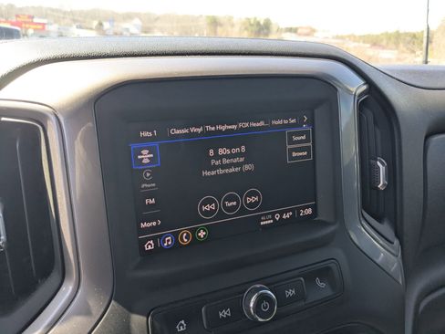 Used 2024 Chevrolet Silverado 2500 Custom w/ Custom Value Package image 16