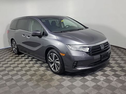 Certified 2024 Honda Odyssey Touring image 1