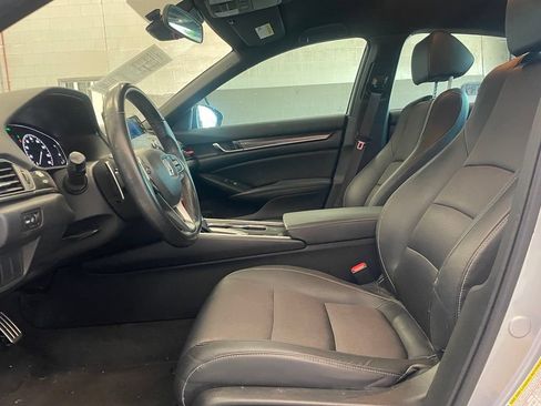 Used 2022 Honda Accord Sport image 10