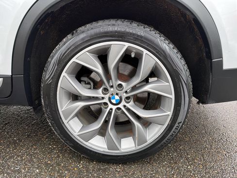 Used 2015 BMW X3 xDrive28i w/ Premium Package image 3