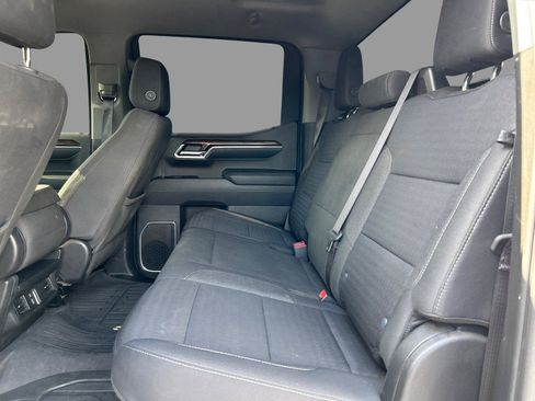 Used 2023 GMC Sierra 1500 SLE AWD/4WD image 32