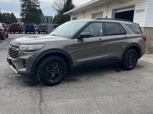 Used 2026 Ford Explorer Tremor AWD/4WD image 6