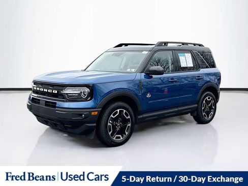 Used 2024 Ford Bronco Sport Outer Banks w/ Tech Package image 3