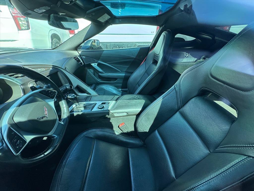 Used 2019 Chevrolet Corvette Stingray Coupe w/ Carbon Flash Badge Package RWD image 7