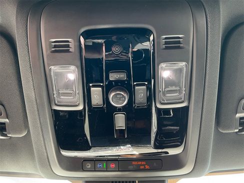 New 2026 GMC Yukon XL Elevation image 31