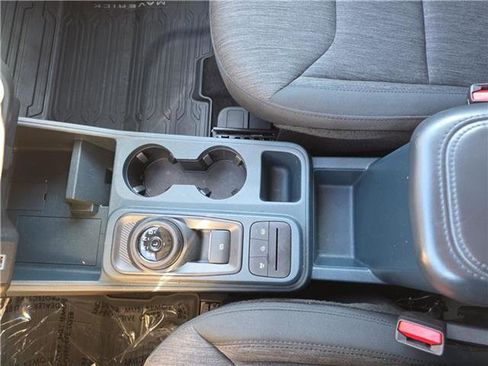 Certified 2023 Ford Maverick XLT w/ Black Appearance Package image 17