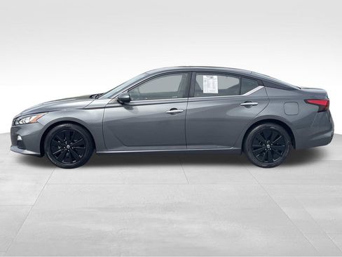 Used 2022 Nissan Altima 2.5 SV image 7