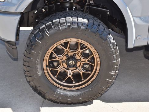 Used 2020 Ford F150 Lariat w/ Equipment Group 502A Luxury image 38