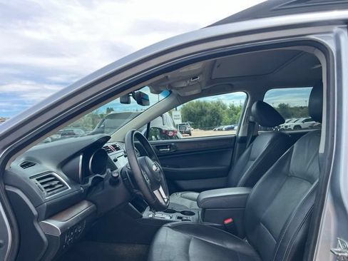 Used 2017 Subaru Outback 2.5i Limited AWD/4WD image 26