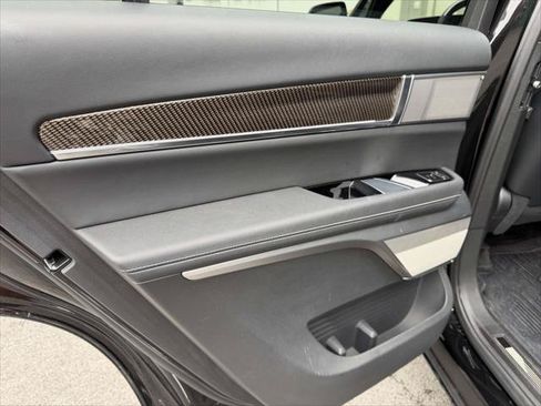 Used 2026 Cadillac Vistiq Sport w/ LPO, Floor Liner Package AWD/4WD image 14